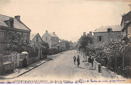 ARROMANCHES LES BAINS - La Rue De Bayeux - Très Bon état - Arromanches