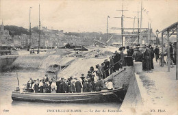 TROUVILLE SUR MER - Le Bac De Deauville - Très Bon état - Trouville