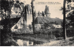 FOUGERES SUR BIEVRE - Le Vieux Château - Vue Prise De La Route - Très Bon état - Autres & Non Classés