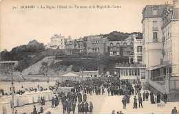 DINARD - La Digue, L'Hôtel Des Terrasses Et Le High Life Casino - Très Bon état - Dinard