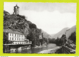 09 TARASCON SUR ARIEGE Vers Foix N°103 L'Ariège En 1964 Le CASTELLA Hôtel Francal PUB BERGER Simca Aronde Renault 4CV - Foix