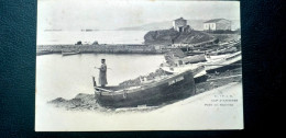 06 , Cap D'Antibes , Barques Au Repos Au Port Du Crouton Début 1900 - Autres & Non Classés
