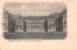 78-VERSAILLES LA COUR DE MARBRE-N°5154-A/0285 - Versailles (Château)