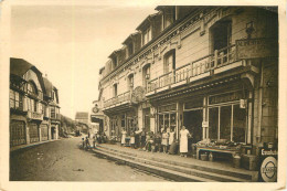 76 CRIEL PLAGE. Le Casino Et Appartements Meublés "gai Séjour" - Criel Sur Mer