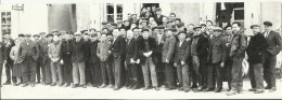 (3) Saint Jean Des Echelles - Banquet Des Laboureurs - Photo De Presse Originale Le Maine Libre - Années 60 - 8.5cmx24cm - Autres & Non Classés