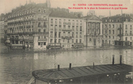 Nantes * Bateau Lavoir * Vue D'ensemble De La Place Du Commerce Et Du Quai Brancas * Inondations Décembre 1910 - Nantes