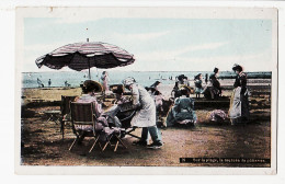 06283 / Petits Metiers La Tournée Du PATISSIER Sur La PLAGE Marchand Ambulant Collections BISCUITERIE De RAZOUT 1910s - Artesanal