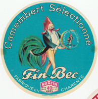 1 ETIQUETTE  CAMEMBERT FIN BEC   CHARENTE   VOIR SCAN - Quesos