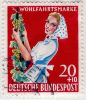 RFA Poste Obl Yv: 170 Mi:299 Wohlfahrtsmarke Vigneronne (Beau Cachet Rond) - Used Stamps