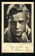 AK Schauspieler Joachim Brennecke Mit Ernstem Gesichtsausdruck, Mit Original Autograph  - Schauspieler