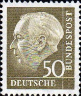 RFA Poste N** Yv: 127 Mi:261x Theodor Heuss 18x22 (Dent(s) 1 Peu Courte) Voir Scan - Unused Stamps