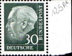 RFA Poste N** Yv: 125Aa Theodor Heuss Deutscher Bundespräsident 18x22 (Bord De Feuille) - Unused Stamps