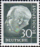 RFA Poste N** Yv: 125A Mi:259x Theodor Heuss 18x22 (Dent(s) 1 Peu Courte) Voir Scan - Unused Stamps