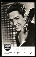 AK Schauspieler Vicco Torriani Mit Gitarre, Autograph  - Actors