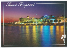 Saint-Raphaël - Vue De Nuit Sur La Promenade - Saint-Raphaël