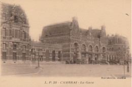 CAMBRAI  La Gare - Cambrai