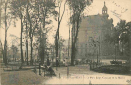 94 - Ivry Sur Seine - Le Parc Jules Coutant Et La Mairie - Animée - Correspondance - CPA - Voyagée En 1919 - Voir Scans  - Ivry Sur Seine