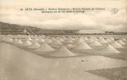 34 - Sète - Marais Salants De Villeroi - Quelques Tas De Sel Après Le Battage - Carte Neuve - CPA - Voir Scans Recto-Ver - Sete (Cette)