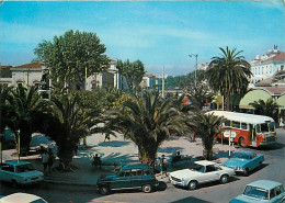 Automobiles - Perpignan - La Place Arago, Le Palmarium - Bus - Autocar - CPM - Voir Scans Recto-Verso - Passenger Cars