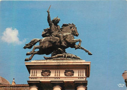 63 - Clermont Ferrand - Statue De Vercingétorix De La Place De Jaude - CPM - Carte Neuve - Voir Scans Recto-Verso - Clermont Ferrand