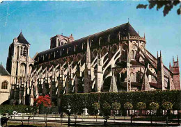 18 - Bourges - La Cathédrale Saint Etienne - CPM - Voir Scans Recto-Verso - Bourges