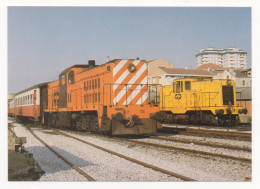 PRINTEMPS 1984 - TRAIN OMNIBUS DE PRAIAS DO SADO - REMORQUÉ PAR LA 1311 RALENTIT À L'ENTRÉE DE BARREIRO - Trains