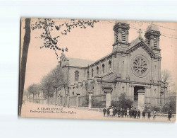 CHARLEVILLE : Boulevard Gambetta, La Petite Eglise - état - Charleville