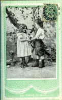 CPA - JEUNES ENFANTS, FLEURS - TAD JEANNE D'ARC 63 " UNE PENSÉE DU COEUR " (230)_CP28 - Szenen & Landschaften