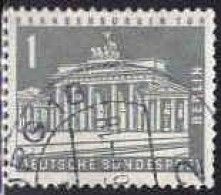 Berlin Poste Obl Yv:125a Mi:140y Brandenburger Tor (Beau Cachet Rond) - Gebraucht