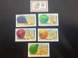 16-5-2024 (stamp) South Africa - 5 Mint Fruits Stamps (+ 1 From Antigua) - Unused Stamps