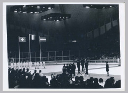 Repro Photo (17) Xèmes Jeux Olympiques D'Hiver De GRENOBLE 1968 Olympic Games 68 Remise Des Médailles Au Stade De Glace* - Sonstige & Ohne Zuordnung