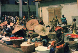 Lomé , Togo * Le Grand Marché * Market éthnique Ethno Ethnic - Togo