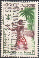 Nle-Calédonie Poste Obl Yv: 303 Mi:379 Pêcheur à La Sagaie (Belle Obl.mécanique) - Used Stamps