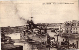 38663-ZE-29-BREST-Cuirassé Sans L'Avant-Port-------------animée-bateaux - Brest