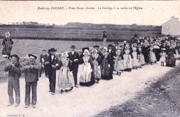 56  -  Morbihan -   AURAY - Trois Mariages Réunis -  Le Cortege A La Sortie De L église - Auray