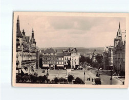 MEZIERES : Place De L'Hôtel De Ville - état - Other & Unclassified