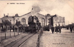 44 -  NANTES -  La Gare D Orleans - Train Vapeur A Quai - Nantes