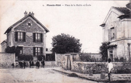 91 - Essonne -  PLESSIS PATE - Place De La Mairie Et école - Autres & Non Classés