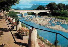 26 - Crest - Les Quais Fleuris, Le Pont Sur Drôme, Au Fond, La Montagne Des 3 Becs - Flamme Postale De Crest - CPM - Voi - Crest