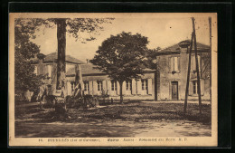 CPA Houeillés, Mairie, Ecoles & Monument Des Morts  - Sonstige & Ohne Zuordnung