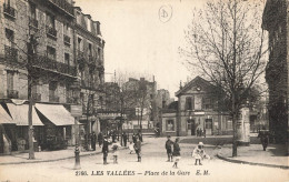 D9724 Les Vallées Place De La Gare - Sonstige & Ohne Zuordnung