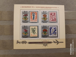 1971	Hungary	Stamps 3 - Ongebruikt