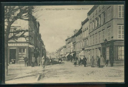 VITRY LE FRANCOIS  RUE DU COLONEL PICKARD   ( MES PHOTOS NE SONT PAS JAUNES ) - Vitry-le-François