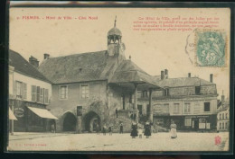 FISMES HOTEL DE VILLE    ( MES PHOTOS NE SONT PAS JAUNES ) - Fismes