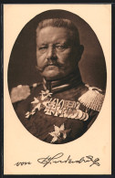 AK Paul Von Hindenburg Im Portrait, Uniformiert Mit Abzeichen Und Orden  - Historische Persönlichkeiten