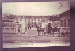 26 - VALENCE - CASERNE ARTILLERIE - ATTELAGE - ANIMEE -  - Valence