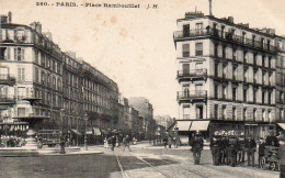 4V4Sb   Paris Place Rambouillet Pompiers Ou Militaires Au 1er Plan (pas Courante) - Autres & Non Classés