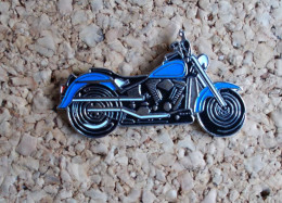Pin's - Moto Ancienne Bleue Et Noire - Moto