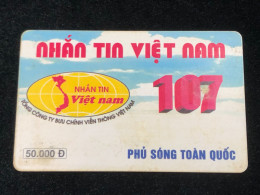 Vietnam This Is A Vietnamese Cardphone Card From 2001 And 2005(107- 50 000dong)-1pcs - Vietnam