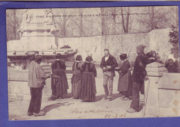 56 - SAINTE ANNE D'AURAY - DEVANT La FONTAINE - UN JOUR De PELERINAGE - ANIMEE -  - Sainte Anne D'Auray